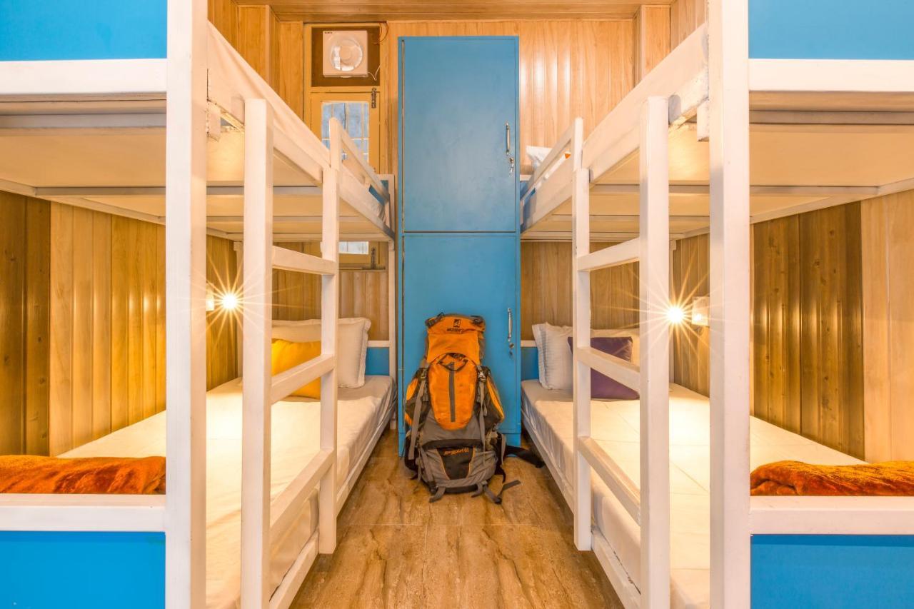 Gostops Dalhousie - Rooms & Dorms Екстериор снимка
