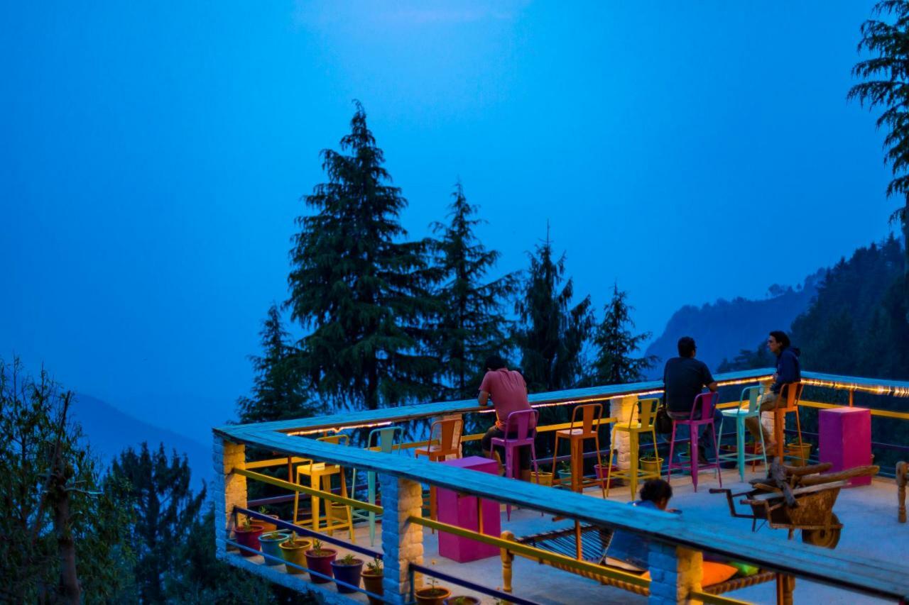 Gostops Dalhousie - Rooms & Dorms Екстериор снимка