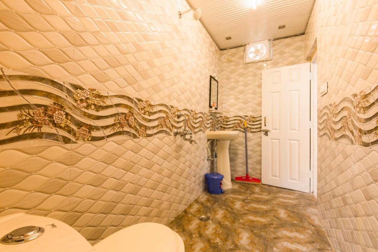Gostops Dalhousie - Rooms & Dorms Екстериор снимка